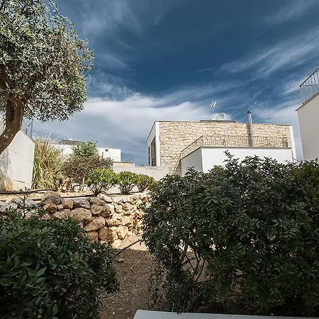 Esprit Apartment Polis